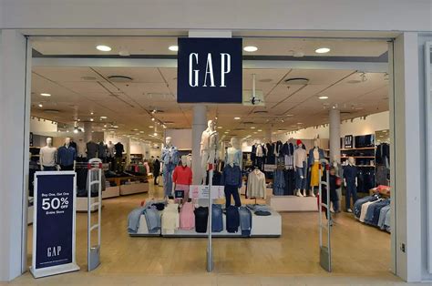 Sign in. . Gap sales associate salary